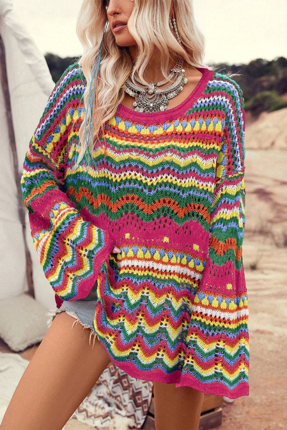 Rosenroter colorblock gestreifter strickpullover mit losen ärmeln