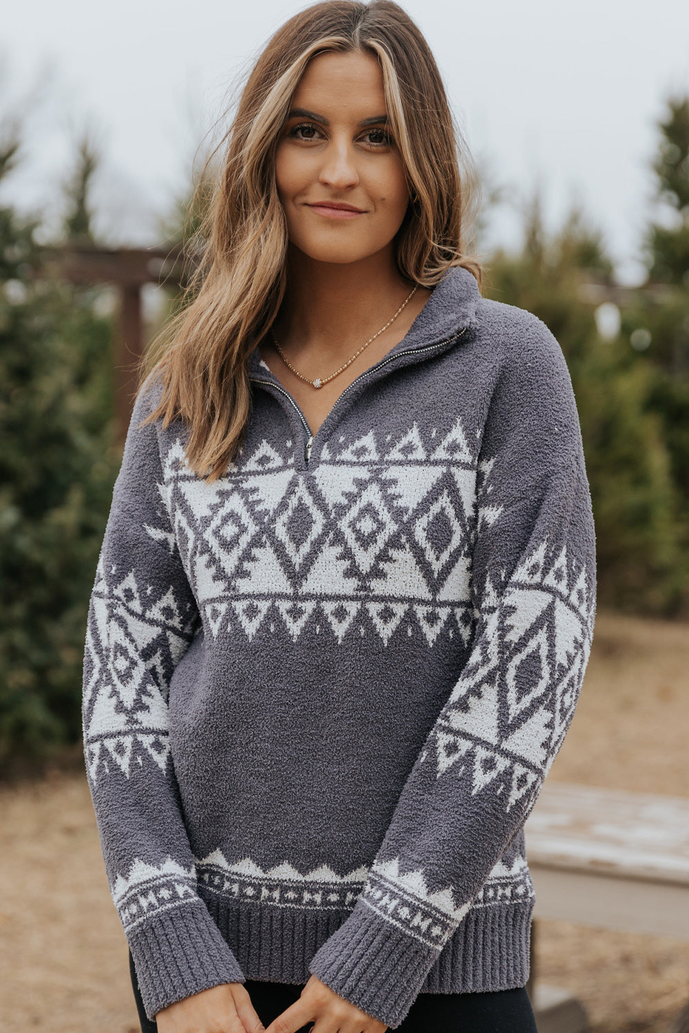 Grauer western pullover mit geometrischem aufdruck und viertelreißverschluss