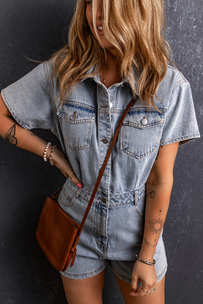 Hellblauer vintage washed buttons pocketed denim romper