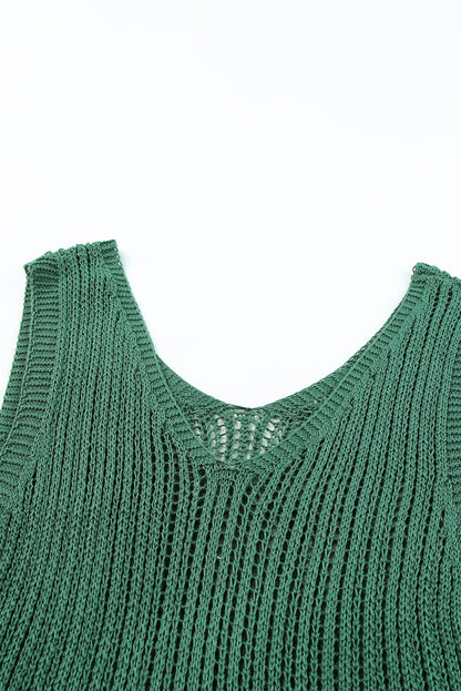 Grünes hohlgestricktes tank-top mit v-ausschnitt