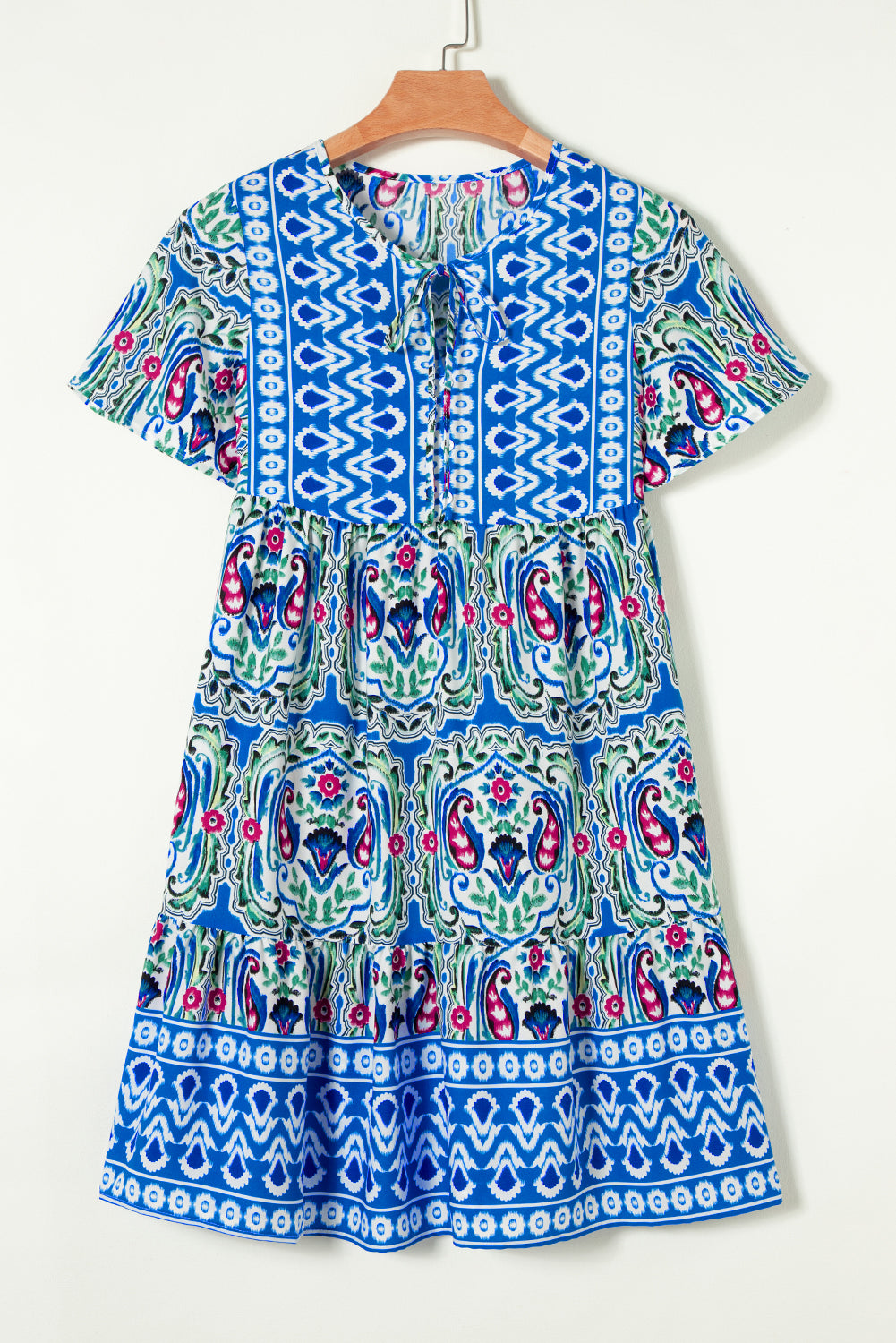 Himmelblau bohemian print krawattenausschnitt rüschensaum kurzes kleid