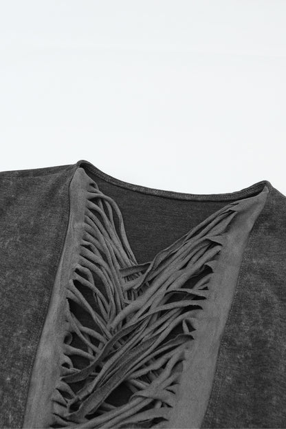 Schwarzer cardigan mit offener tasche und fransensaum