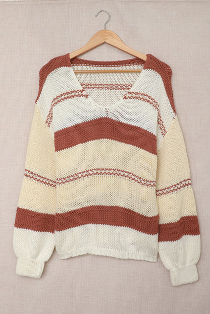 Pullover mit v-ausschnitt und gestrickten laternenärmeln