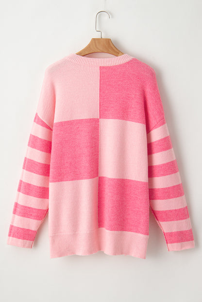 Rosa karierter, gestreifter, hochgeschlossener pullover mit farbblockmuster