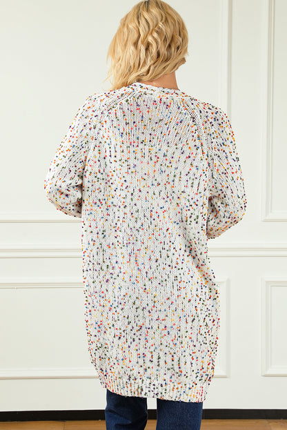 Weiße regenbogen-popcorn-sprenkel strickjacke mit offener vorderseite