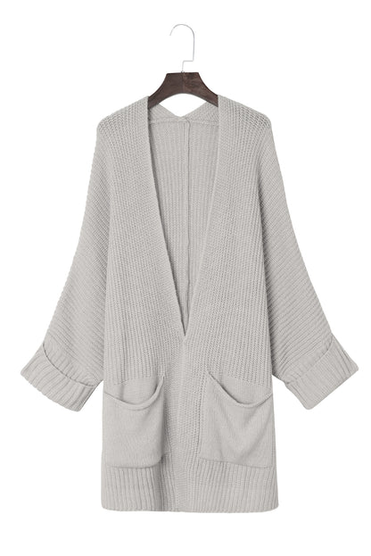 Grauer übergroßer pullover mit umgeschlagenen ärmeln cardigan
