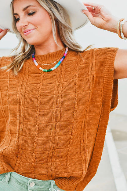 Kastanienbrauner kurzarmpullover mit gitterstruktur