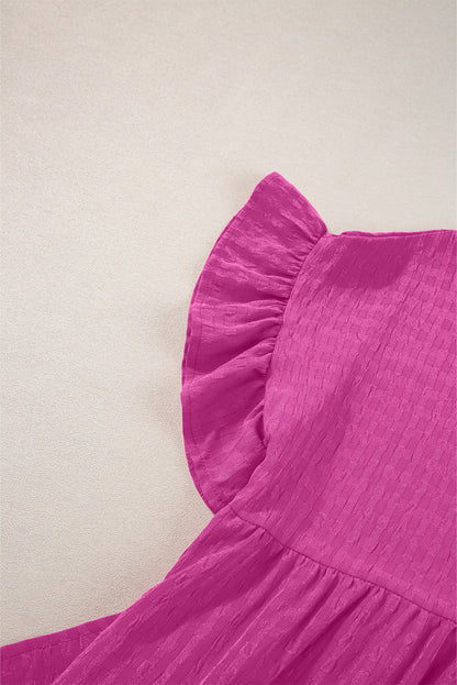 Rosenrotes strukturiertes Minikleid mit kurzen Ärmeln und Rüschen