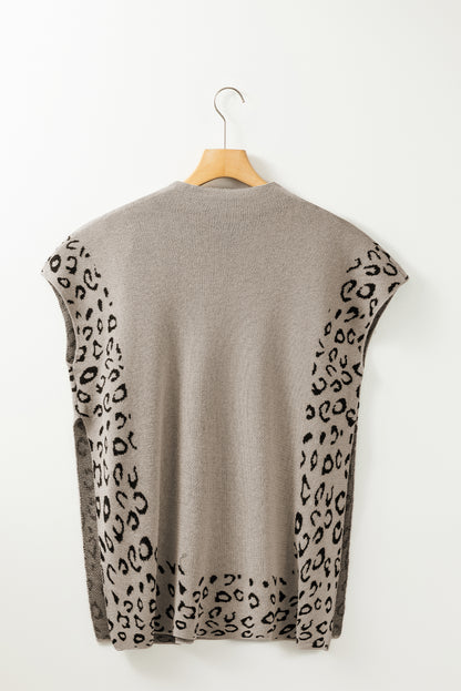 Rauchgrauer leopardenbesatz hochgeschlossener kurzarmpullover