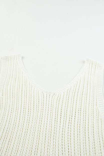 Weißes hohlgestricktes tank-top mit v-ausschnitt