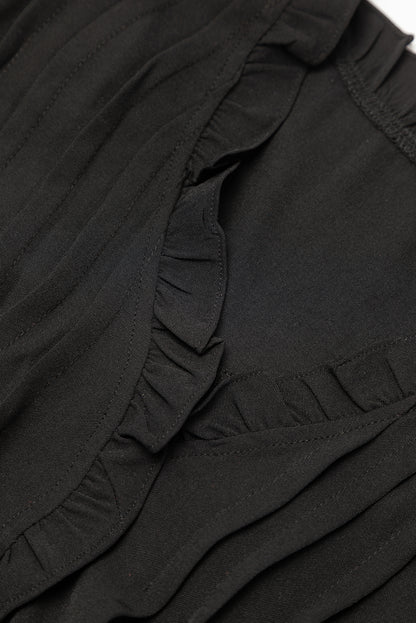 Schwarzes Shiftkleid mit Rüschenärmeln und V-Ausschnitt mit Rüschen