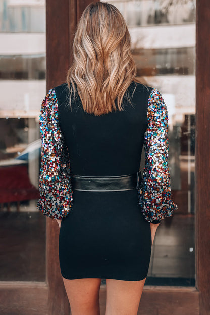 Schwarzes pailletten-läufer-ärmel u-ausschnitt mini-pullover-kleid