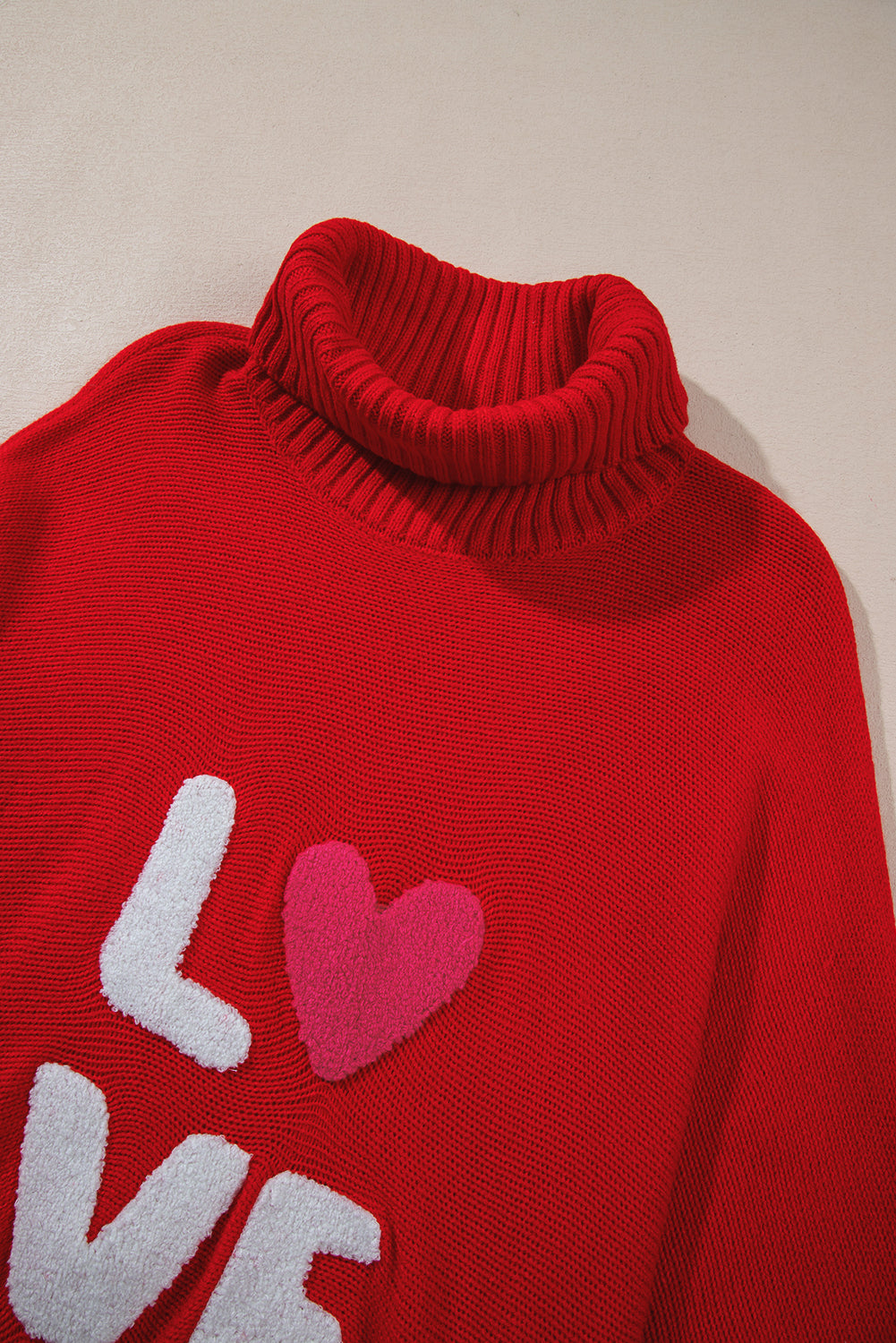 Racing red valentine love letter stickerei high neck pullover