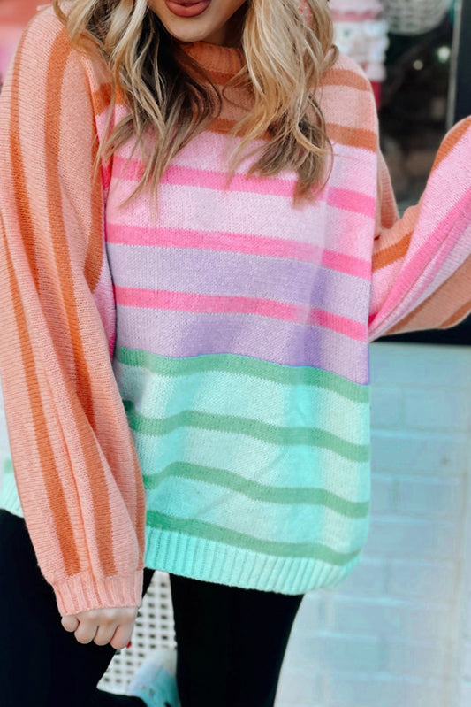 Mehrfarbig gestreifter pullover mit gerippten kanten und farbverlauf