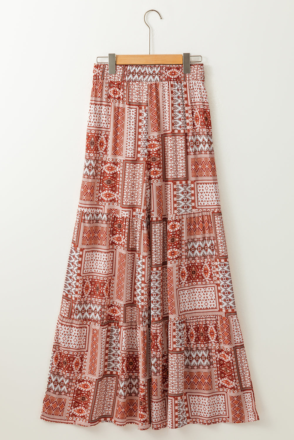 Braune palazzo-hose mit boho-aztekenmuster