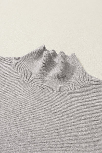 Grauer rollkragenpullover mit hängenden schultern und bubble sleeve strickpullover