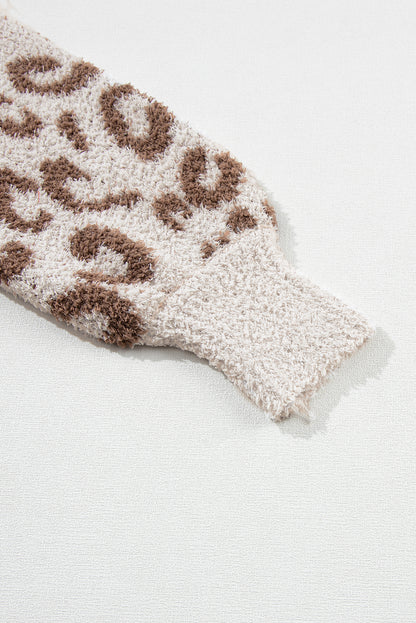 Grauer pullover mit tiermuster und reißverschluss mit kragen