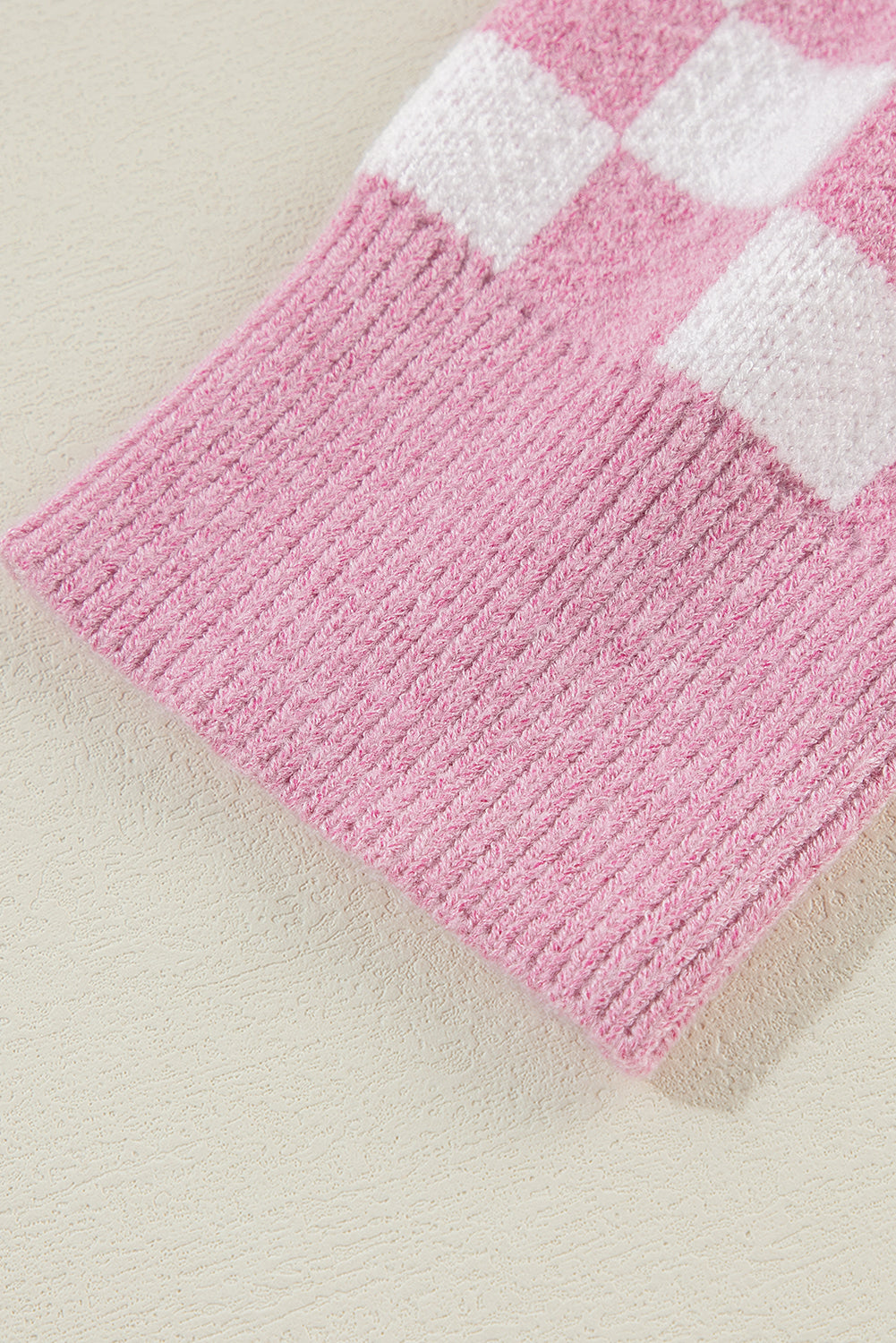 Rosa karierter knöpfe kragen v-ausschnitt drop shoulder pullover