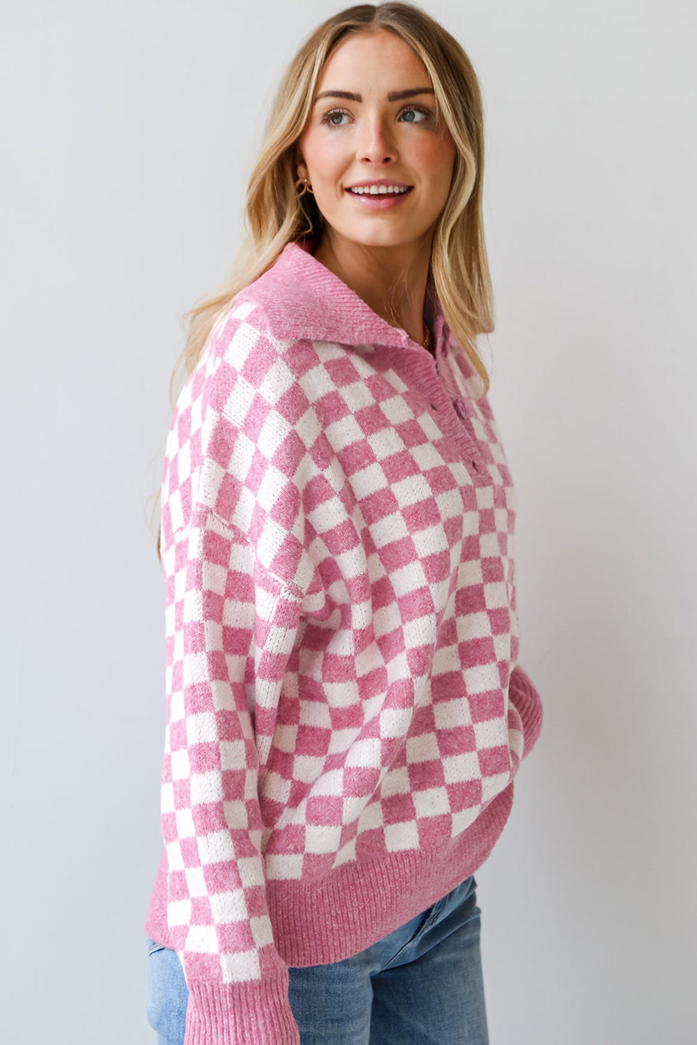 Rosa karierter knöpfe kragen v-ausschnitt drop shoulder pullover