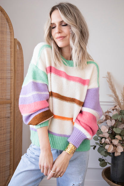 Mehrfarbig gestreifter colorblock pullover mit überschnittenen schultern