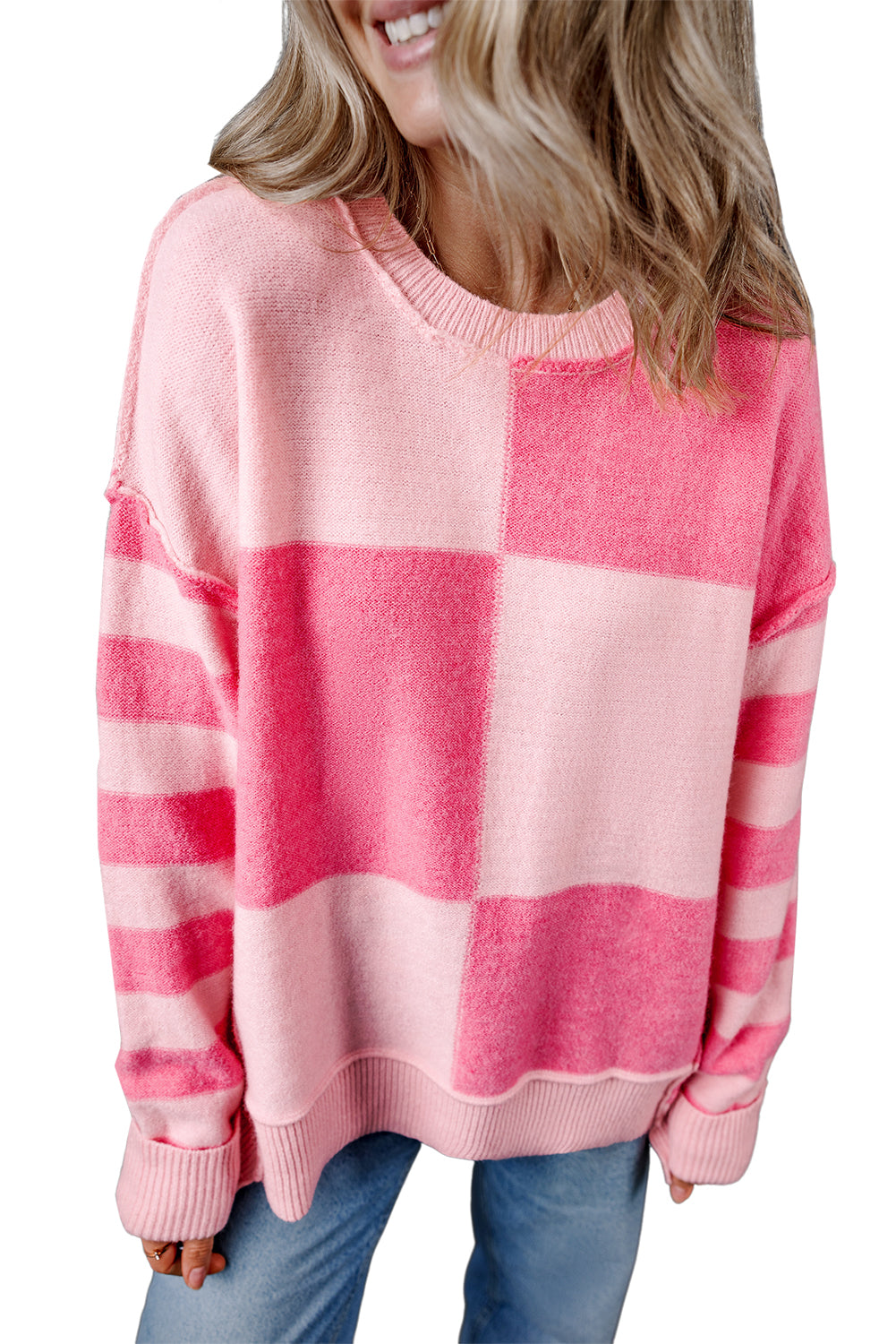Rosa karierter, gestreifter, hochgeschlossener pullover mit farbblockmuster