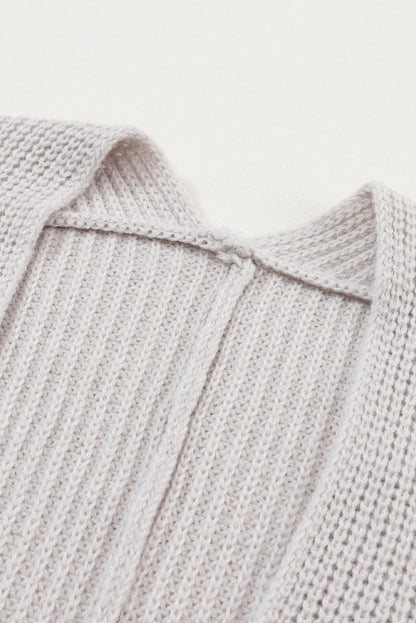 Grauer übergroßer pullover mit umgeschlagenen ärmeln cardigan