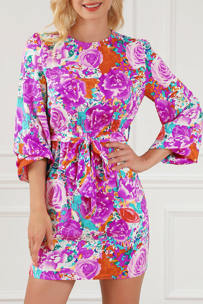 Lila floral keyhole back langärmeliges kleid mit gürtel