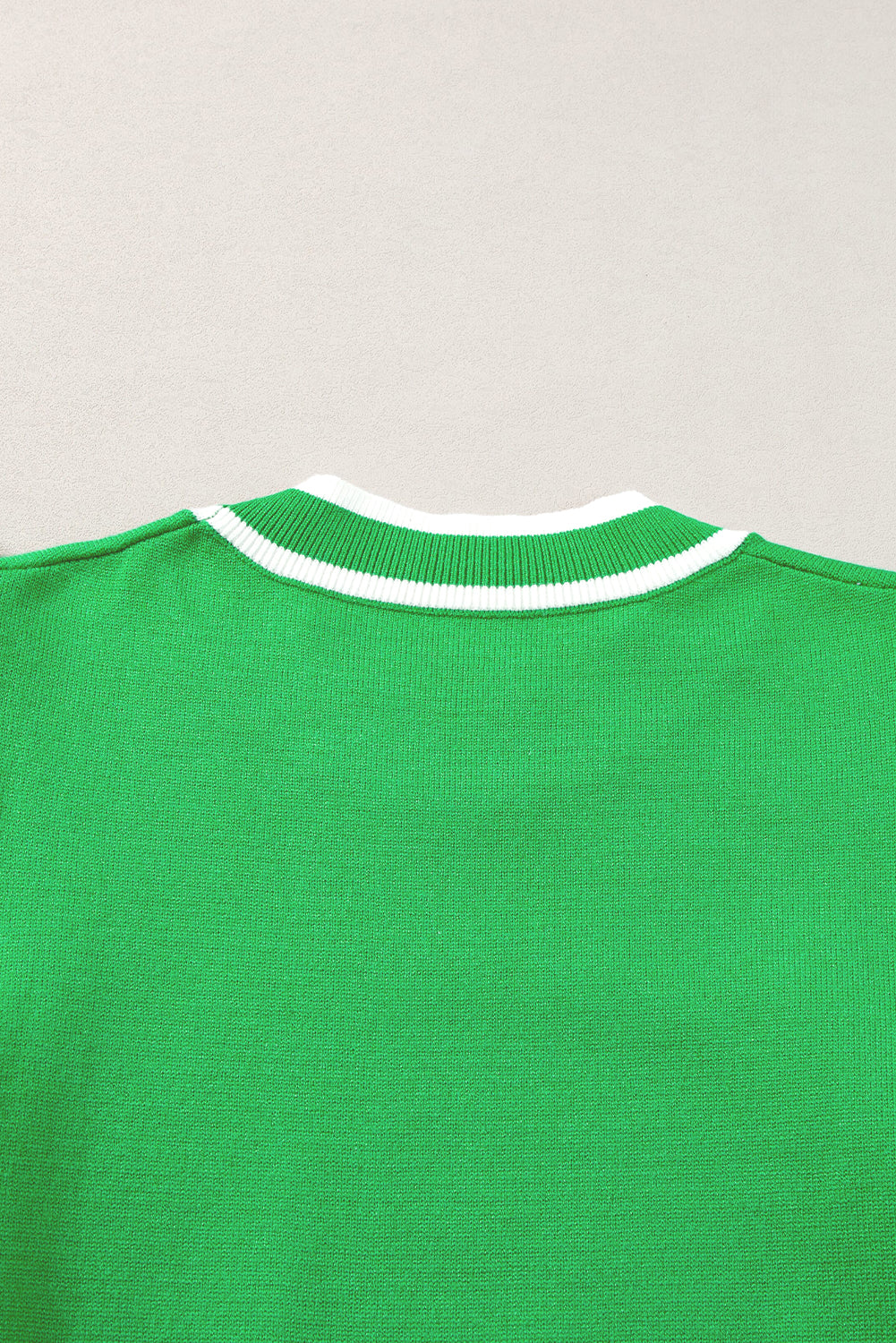 Leuchtend grün rand paspelierung geraffte ärmel rundhalsausschnitt stricken t shirt