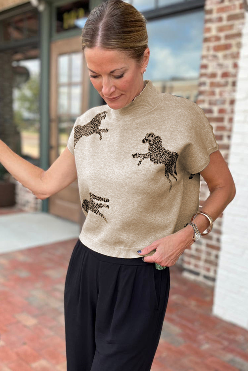 Apricot lebhaftes gepardenmuster hoher hals kurzarmpullover