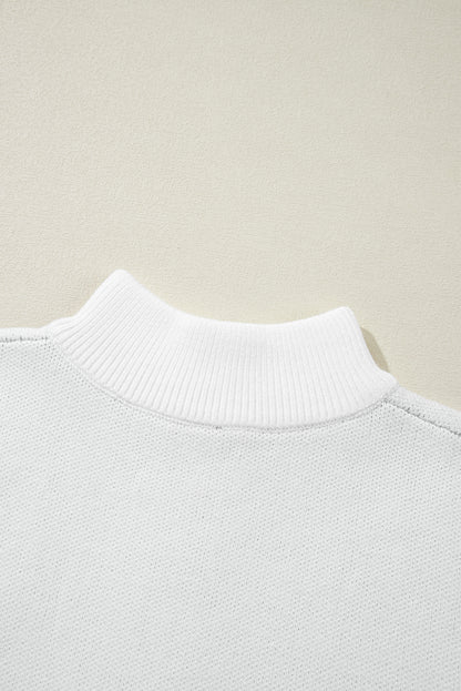 Weißer kontrast-blumen-halb-reißverschluss-pullover mit stehkragen