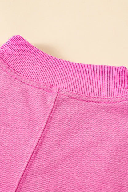 Bonbon sweatshirt-kleid mit viertelreißverschluss und kapuzenärmel