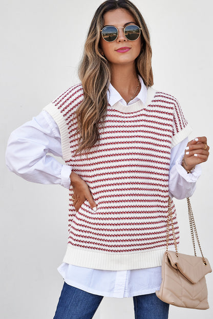 Rot gestreifte, gerippte weste mit lockerer passform und gestricktem pullover