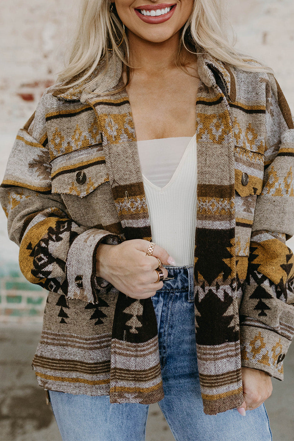 Braune westernjacke mit aztekendruck