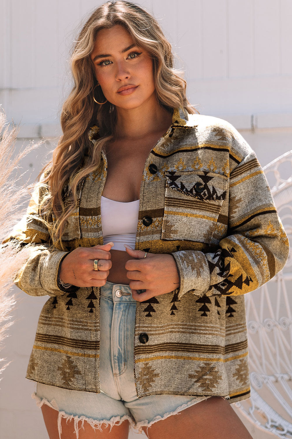 Braune westernjacke mit aztekendruck
