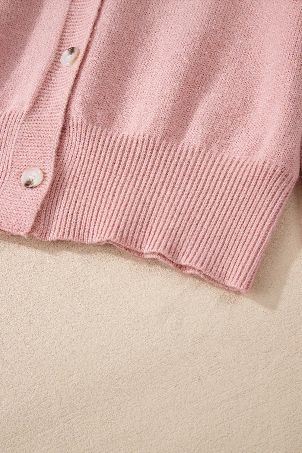 Sepia rose strukturierte strickjacke mit perlen und knopfleiste