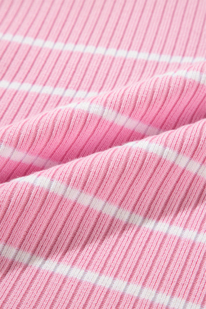 Rosa gestreiftes, geripptes, lockeres plus-t-shirt