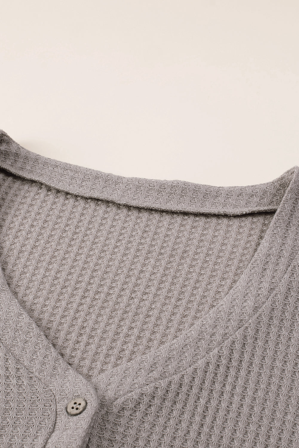 Simply taupe waffle knit drop shoulder knopf v-ausschnitt plus größe top