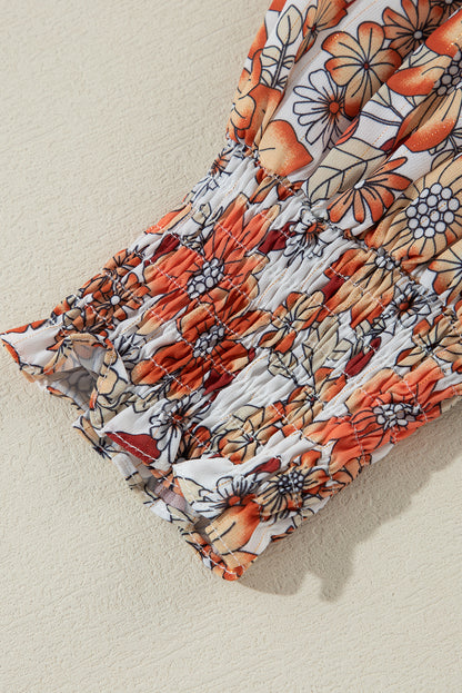 Khakifarbenes langarm-midikleid mit blumenmuster und gerafftem v-ausschnitt