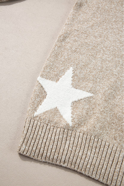 Khakifarbener pullover mit sternchenmuster und tropfenschulter