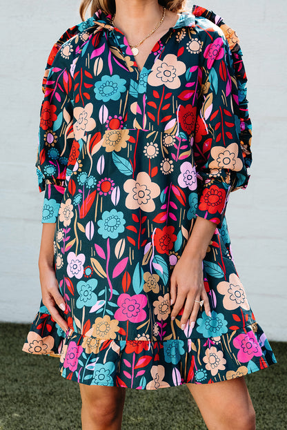 Grünes Minikleid mit Puffärmeln und Rüschen mit Blumendruck