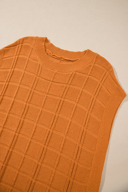 Kastanienbrauner kurzarmpullover mit gitterstruktur