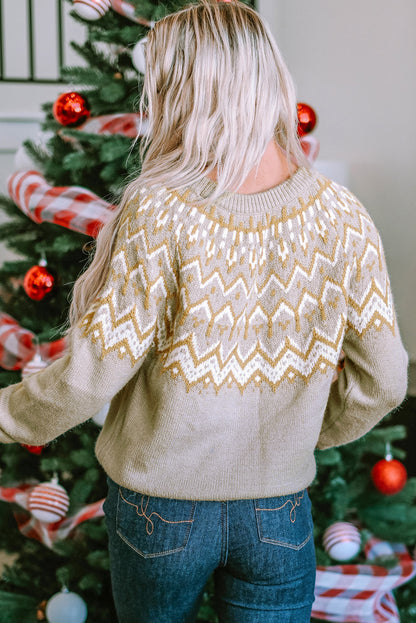 Grauer pullover mit geometrischem muster und geripptem rundhalsausschnitt