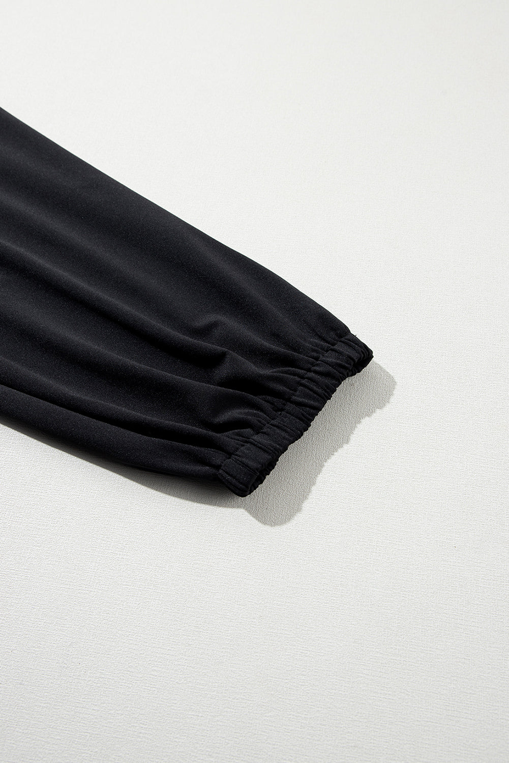 Schwarze gesmokte jogginghose mit hoher taille