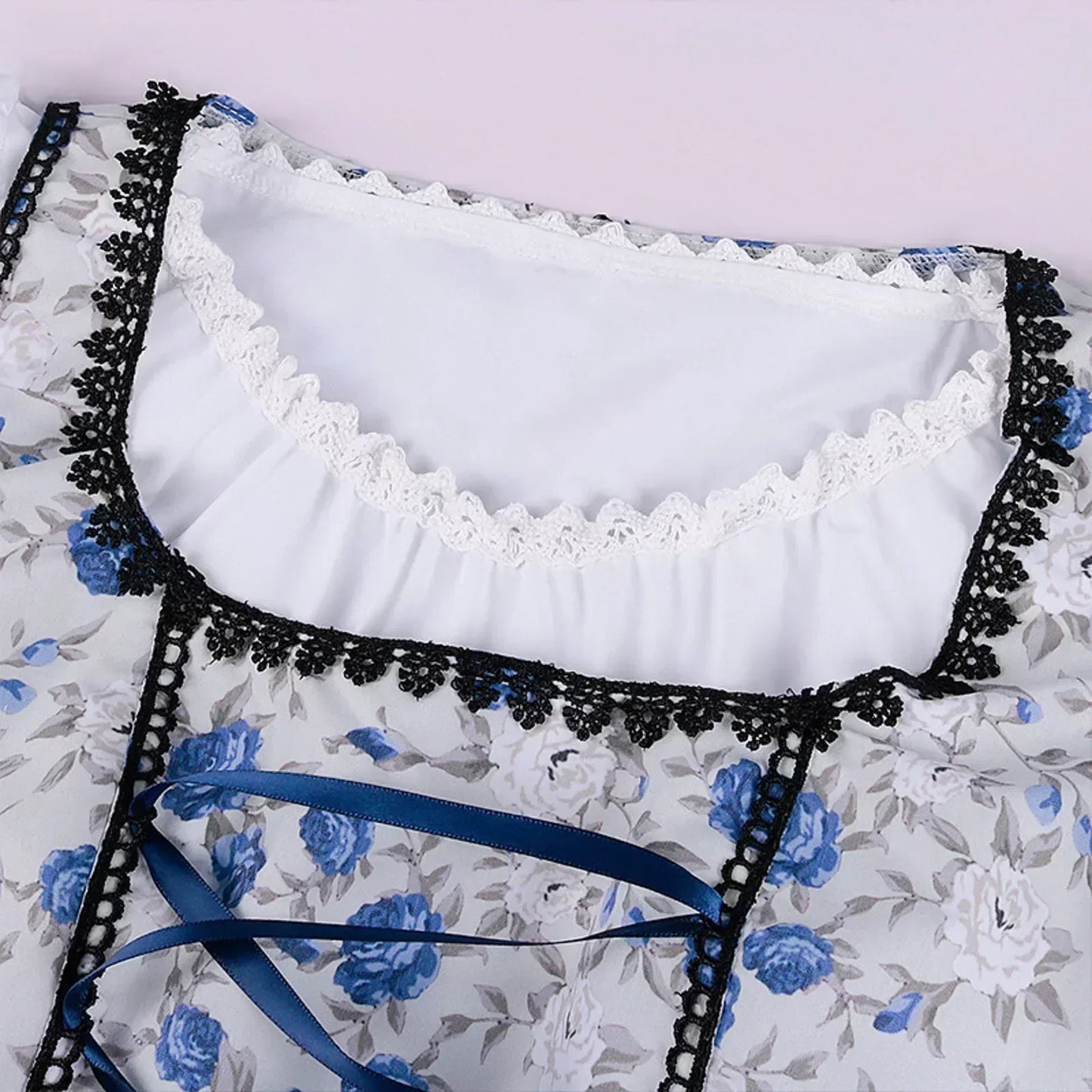 Gemini | dirndl kleid mit blumenprint und schnürmieder für frauen