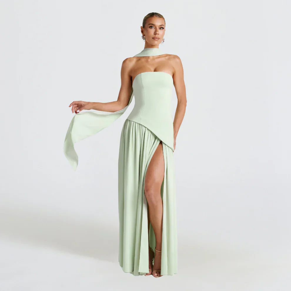 Asymmetrisches cocktailkleid mit hohem kragen und schlitz für damen