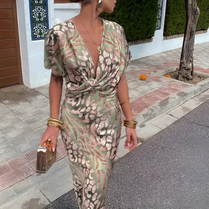 Damen-abendkleid mit blumenmuster und wickelausschnitt – midi-länge – damen