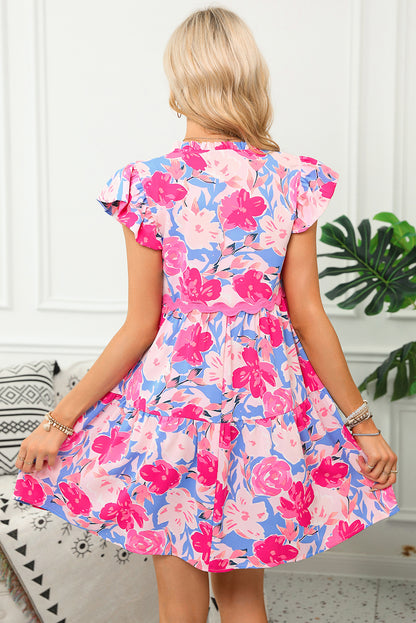 Rosa floral bedrucktes v gekerbtes ric rac kleid mit flatterärmeln