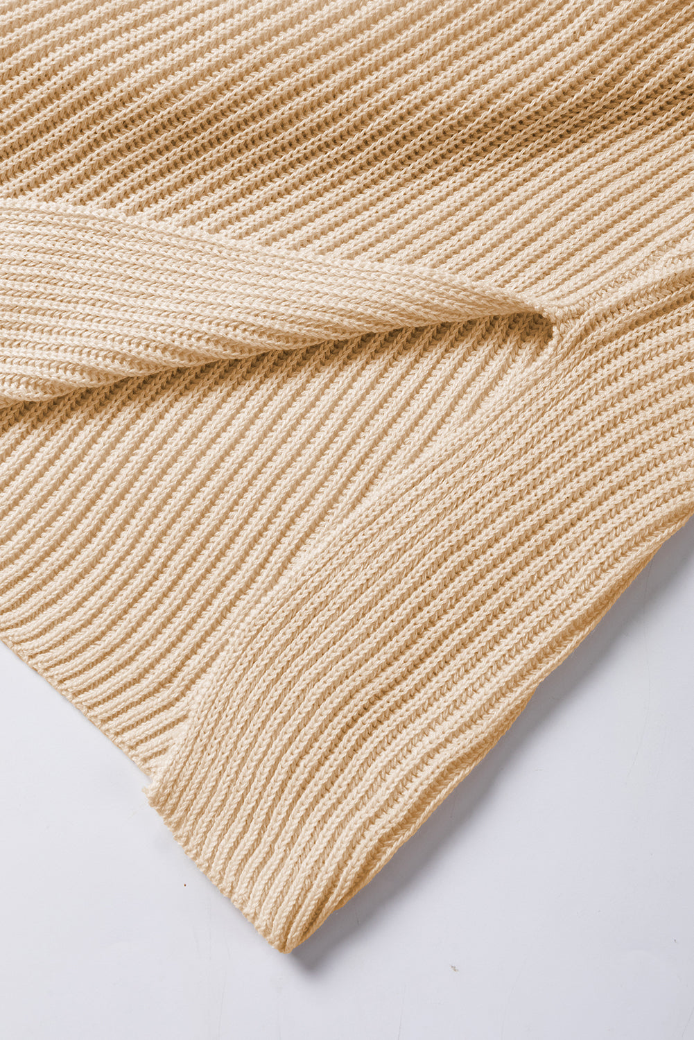 Apricot kurzarm pullover mit seitenschlitz in übergröße