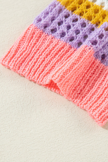 Rosa gestreifter colorblock pullover mit 3/4-ärmeln aus gehäkeltem material