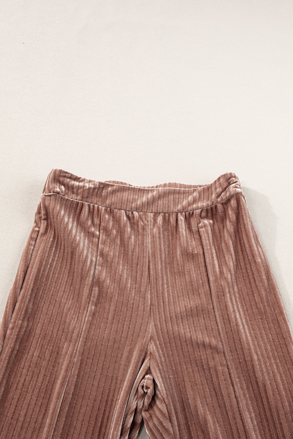 Staubrosa uni-hose mit hoher taille und ausgestellter kordhose
